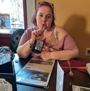 Meet your Posher, Candy